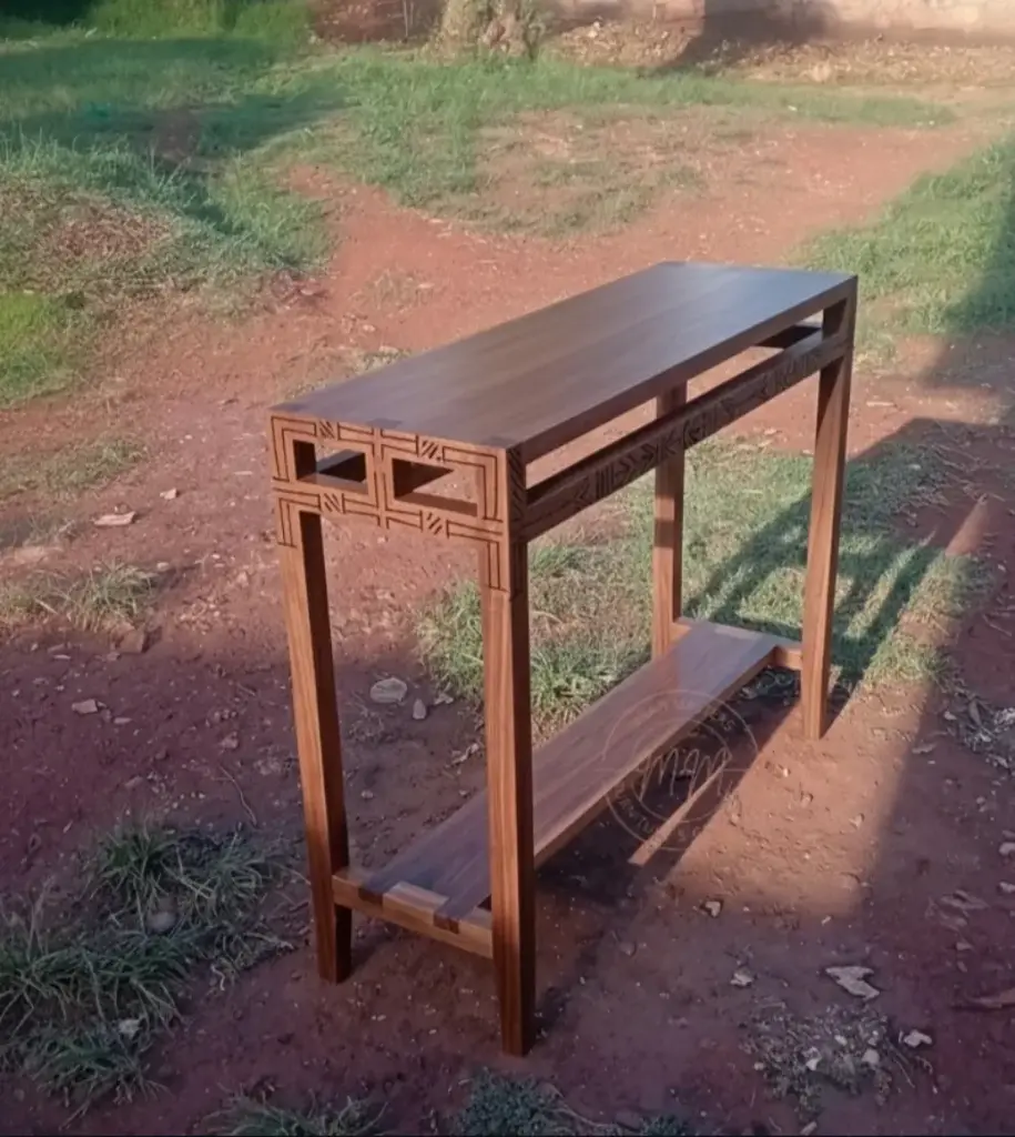 Kiini Lignum Console Table  