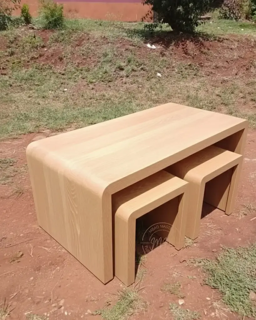 Nnab Aura Coffee table + 2 Stools