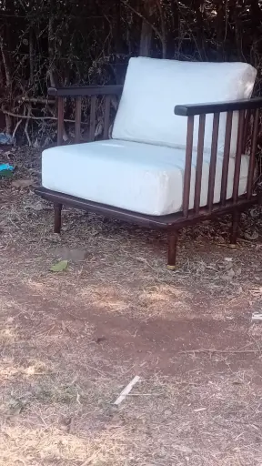 Uzio Lounge Chair