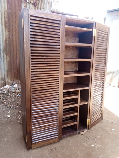 Retro Haven Shoerack