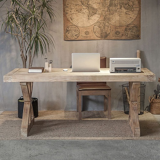 Quill's Corner Office Desk