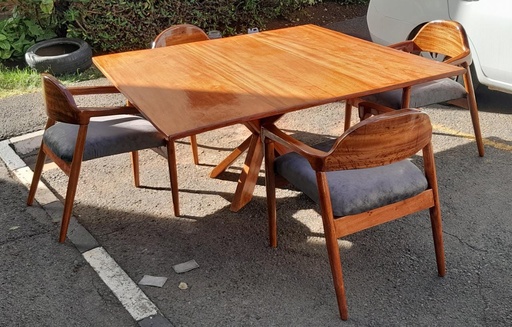 Grandwood Estate 4 Seater Square Dining Set
