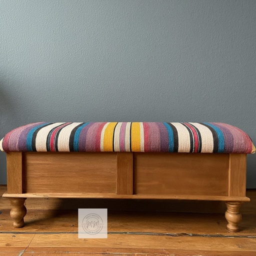 PlushPedestal Bench