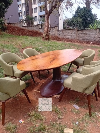 Curve Couture 8 Seater Dining Set