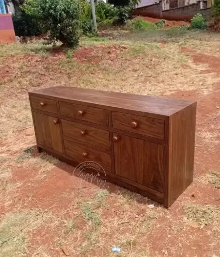 Kumbi Utu Buffet Table