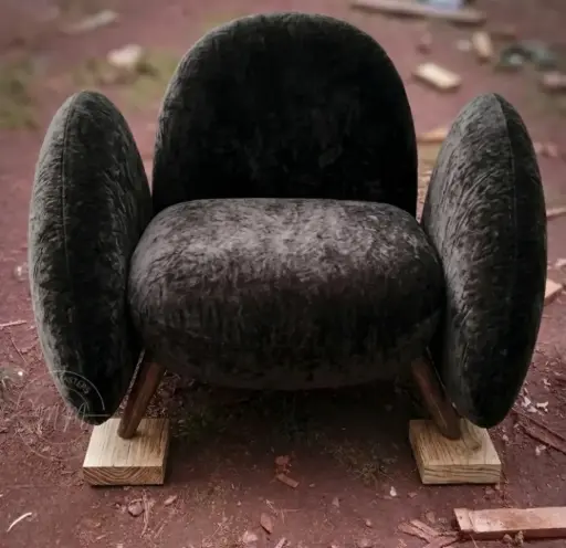 Duara Plica Couch